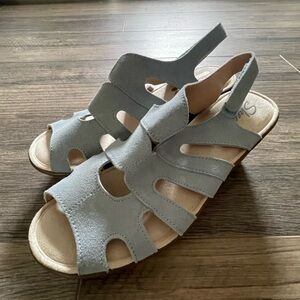 Skechers Memory Foam sandal sz 8